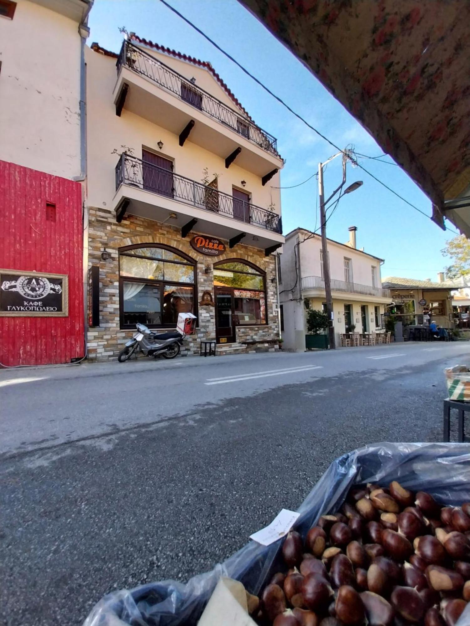 Marousos Central Guesthouse ポルタリア エクステリア 写真