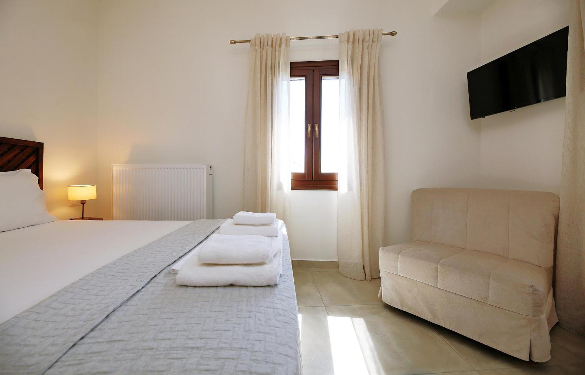 Marousos Central Guesthouse ポルタリア エクステリア 写真